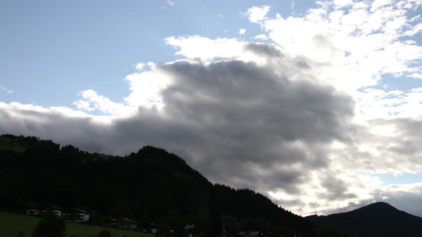 Fantastic Clouds Timelapse with godrays