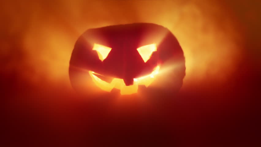 Halloween video clip. A scary, demonic pumpkin lantern. Seamless loop.
Clip ID: halloween4n