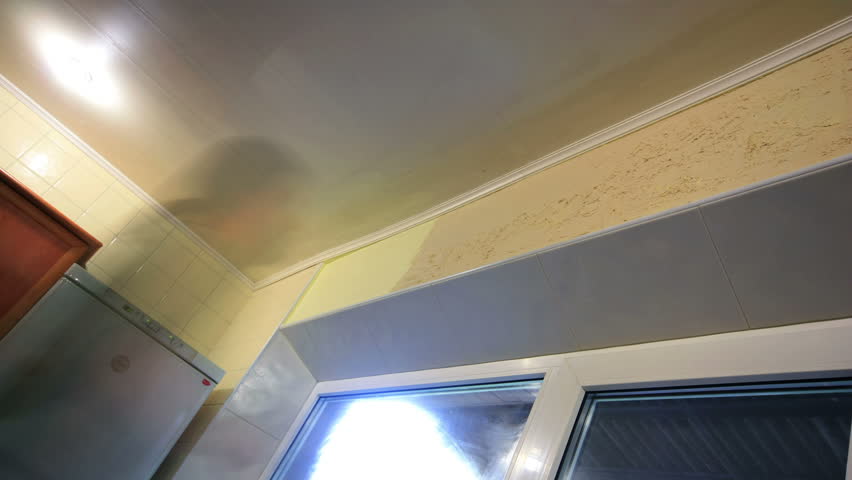master applies decorative plaster on the wall. Timelapse. 