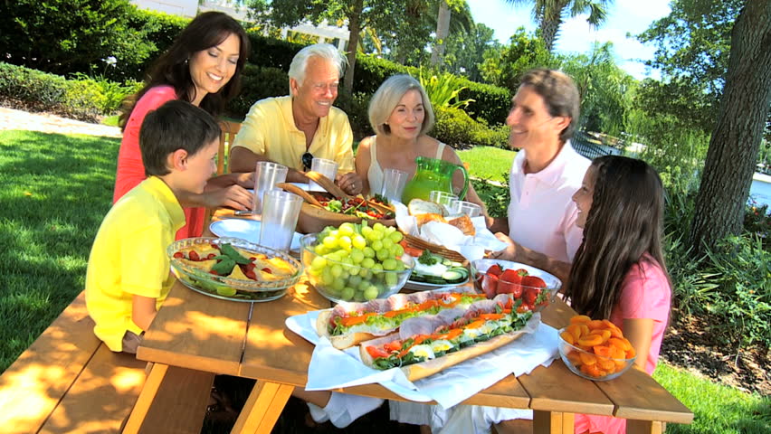 free family reunion picnic clipart - photo #30