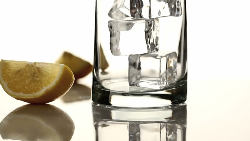 pouring cola,tilt shot