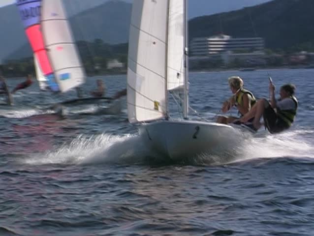 Sailing dinghy 2