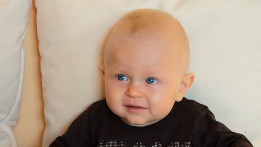 6 months boy crying