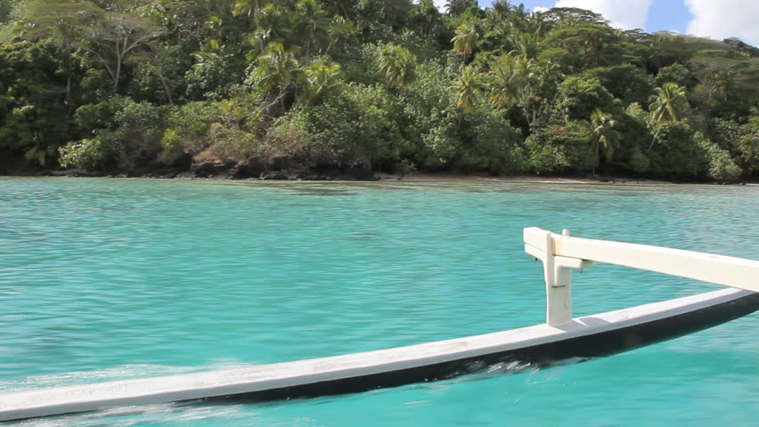 Travel by boat in French Polynesia
