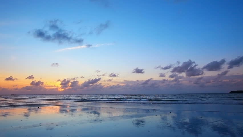 1920x1080 hidef, hdv - Quiet tropical ocean in the evening - Thailand, Phuket