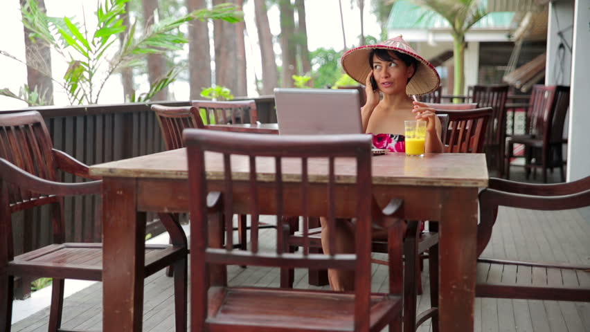 Asian freelance business woman at cafe 