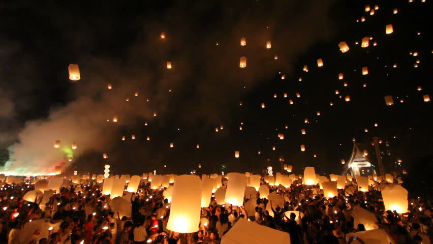 SANSAI, CHIANGMAI, THAILAND - NOV 24: Yee Peng Festival, Loy Krathong celebration with more than a thousand floating lanterns in Chiangmai, Thailand on November 24, 2012