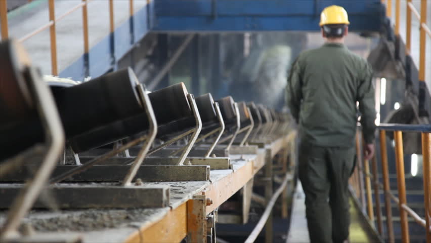 Processing Sugar Beet in Sugar Refinery.Industry exterior Pipeline, Excavator. Please see my other video, processing sugar beet.