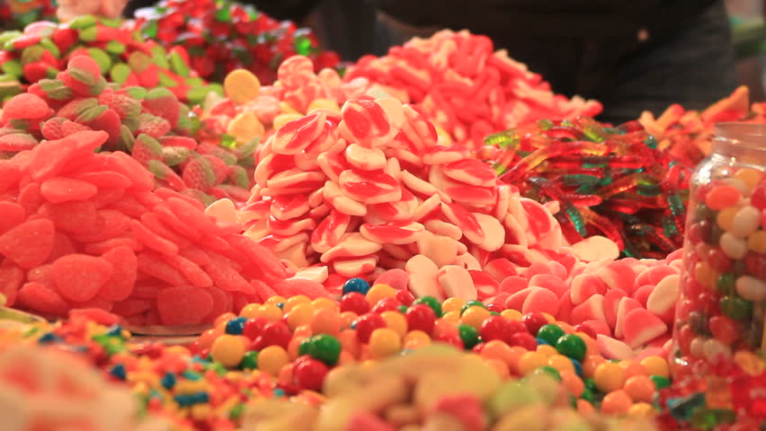 loads of candies organized in a heap