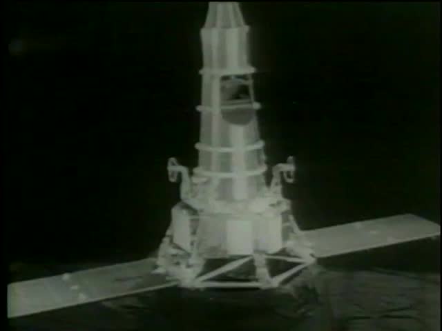An american spacecraft Ranger 6 in Jet Propulsion Laboratory, Pasadena, CA circa 1964-MGM PICTURES, UNIVERSAL-INTERNATIONAL NEWSREEL, USA, filmed in 1964