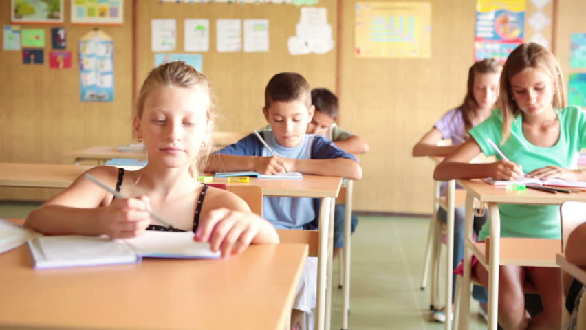 HD DOLLY: Schoolchildren in Class