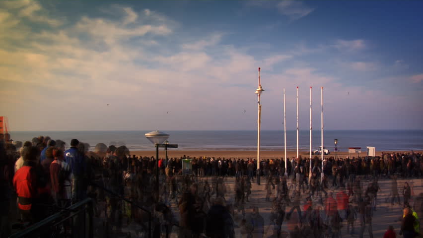 Loop able time lapse of thousands of people passing by