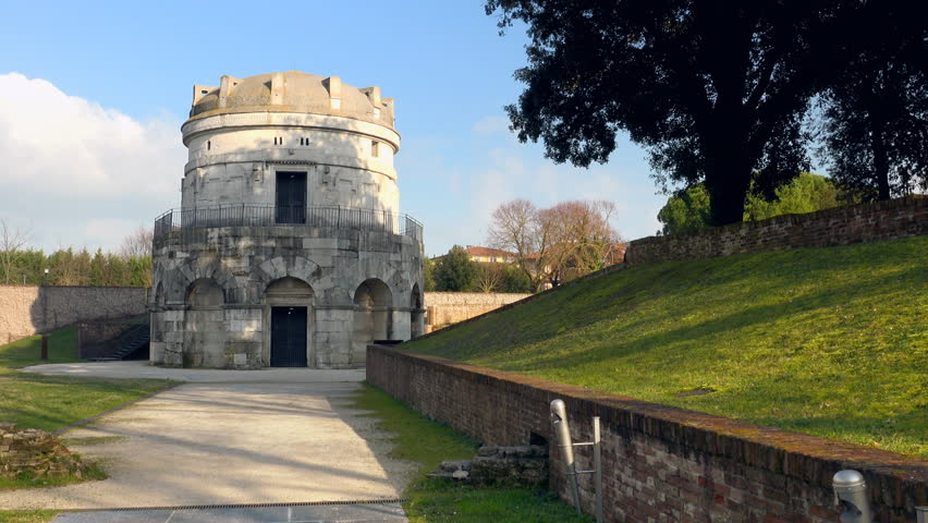 Header of mausoleum