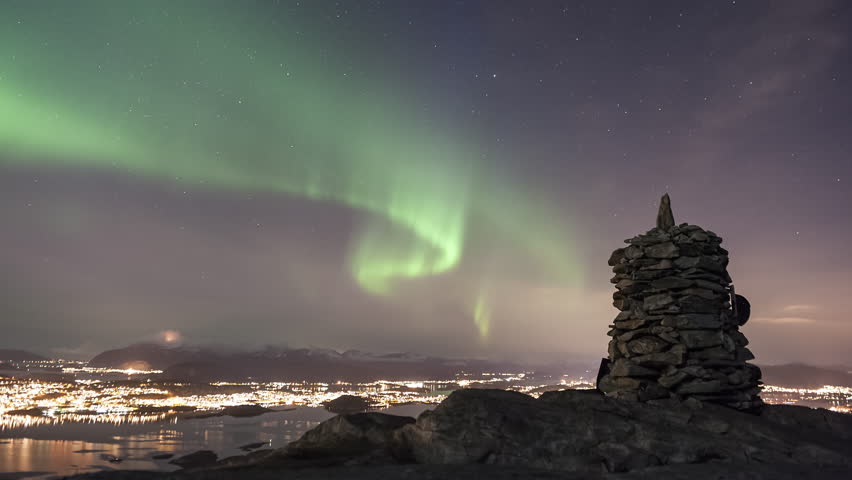 Header of cairn