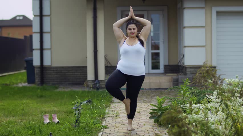 Fat Girl In Yoga Pants - Yoga For You