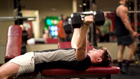 Handsome Athletic Man Doing Pectorals Video De Stock Totalmente