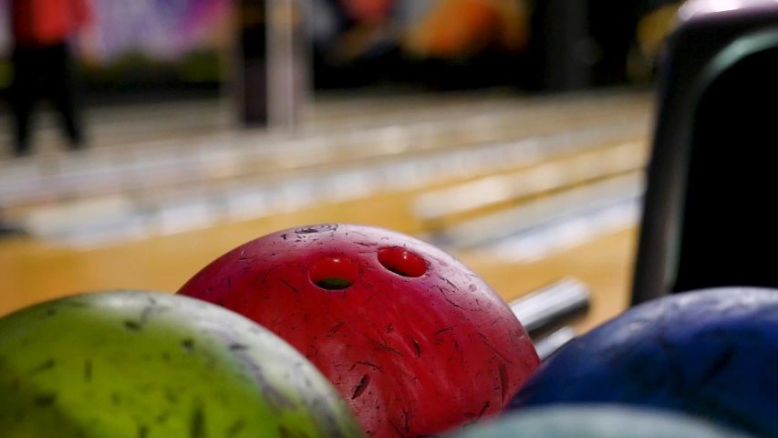 People inside the Bowling Alley image - Free stock photo - Public ...