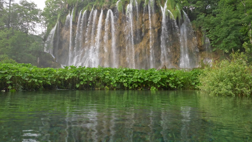 turquoise-colored-lakes-at-plitvice-lakes-national-park-croatia-image
