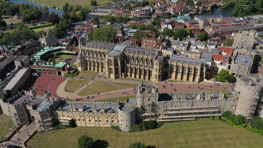 Aerial View Of Windsor Castle Stockvideos Filmmaterial 100