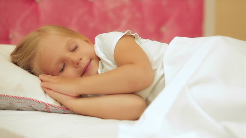 Pelauts sleeping naked bigest