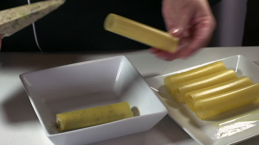 Header of cannelloni