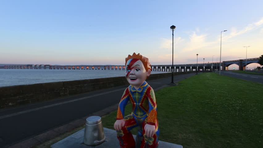 Header of bowie
