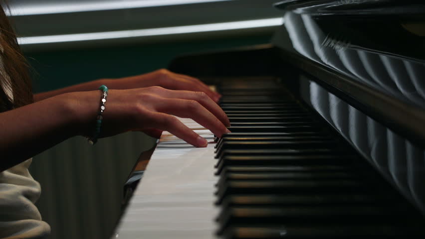 The Pretty Girl At The Piano The Upside