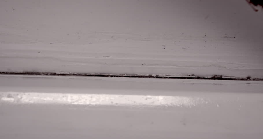 Header of sealant