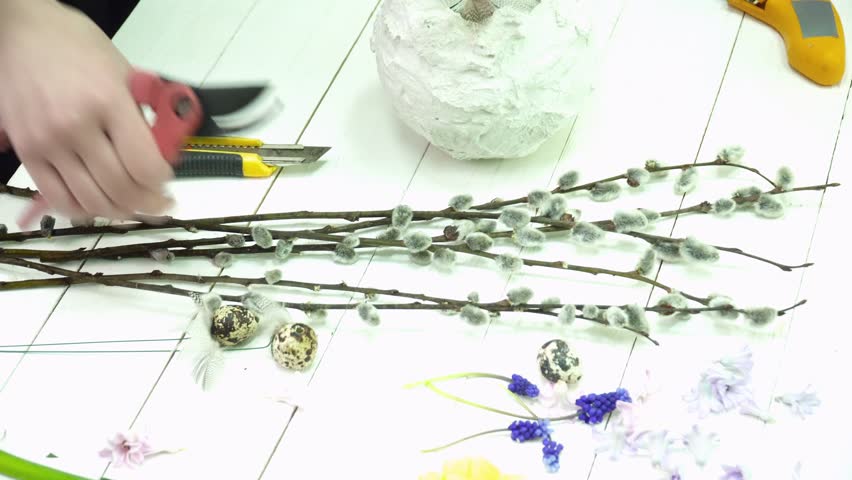 Header of gesso