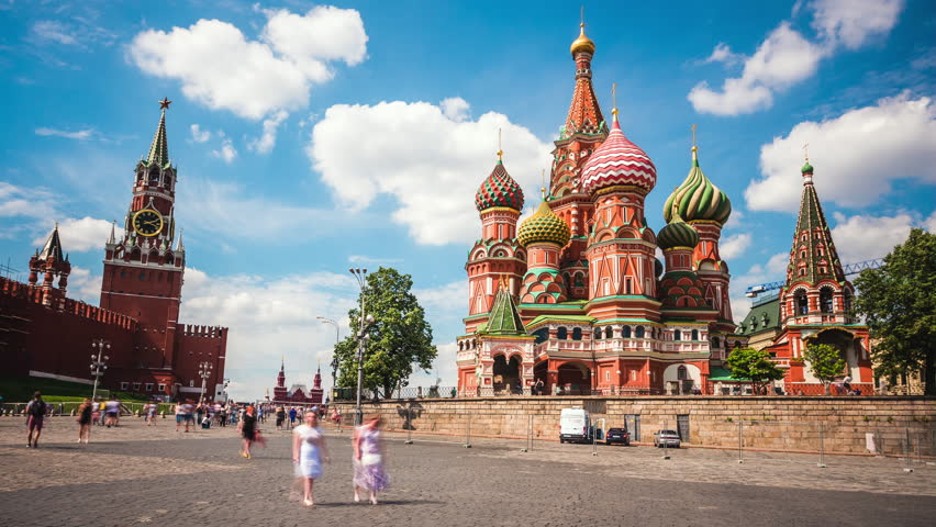 Red square purple. Красная площадь с радугой. Красная площадь летом в высоком разрешении. Москва красная площадь снизу. Красная площадь вид снизу.