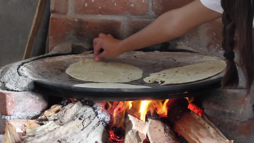 Header of comal