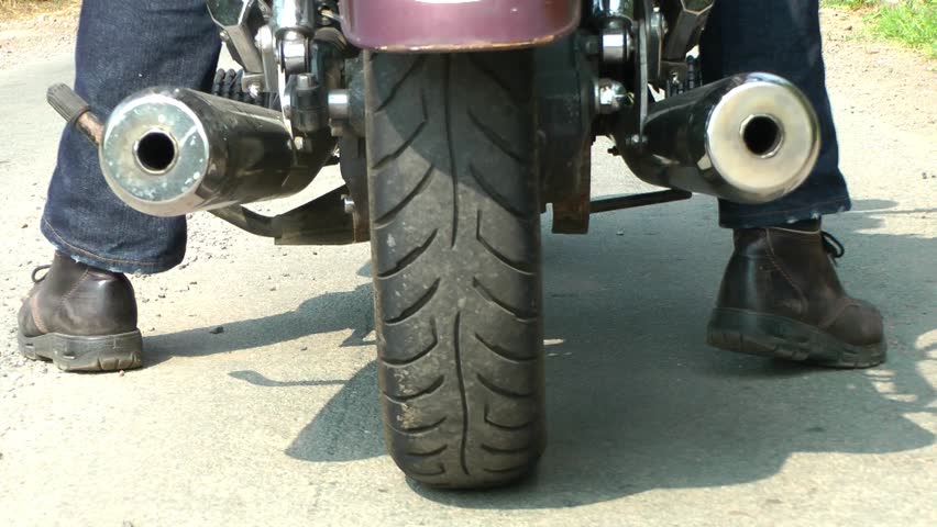how to take off on a motorcycle
