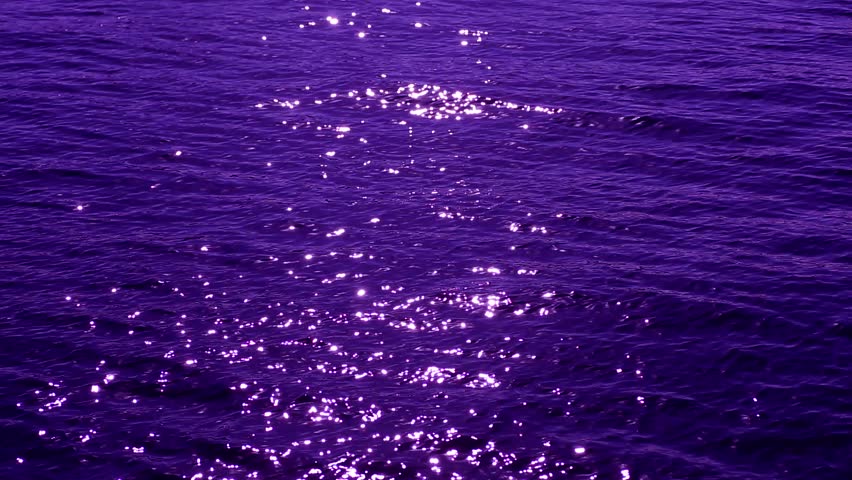 Purple water. Фиолетовая вода. Лиловая вода. Пурпурная вода. Фиолетовая вода Эстетика.