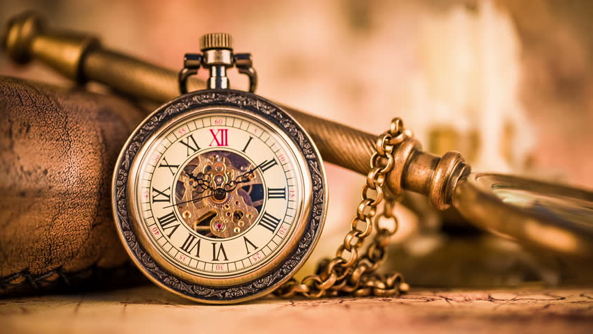 Vintage Antique Pocket Watch On The Background Of Old Books 4K ULTRA HD ...