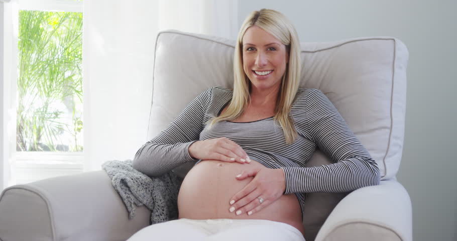 Pregnant belly rub video Pregnant belly rub video